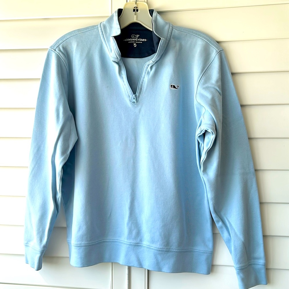 BoysVineyard Vines quarter zip sweater light blue. Size XL (20)